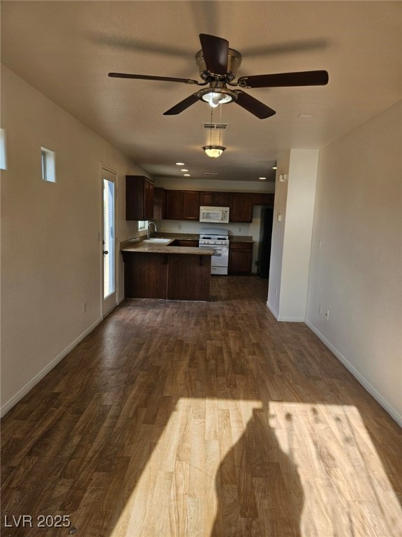 5168 Emelita Street Property Photo 3