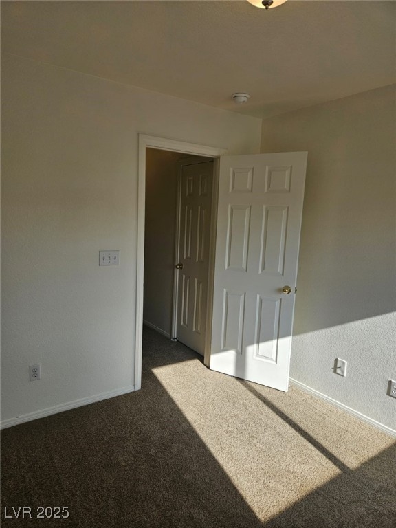 5168 Emelita Street Property Photo 9