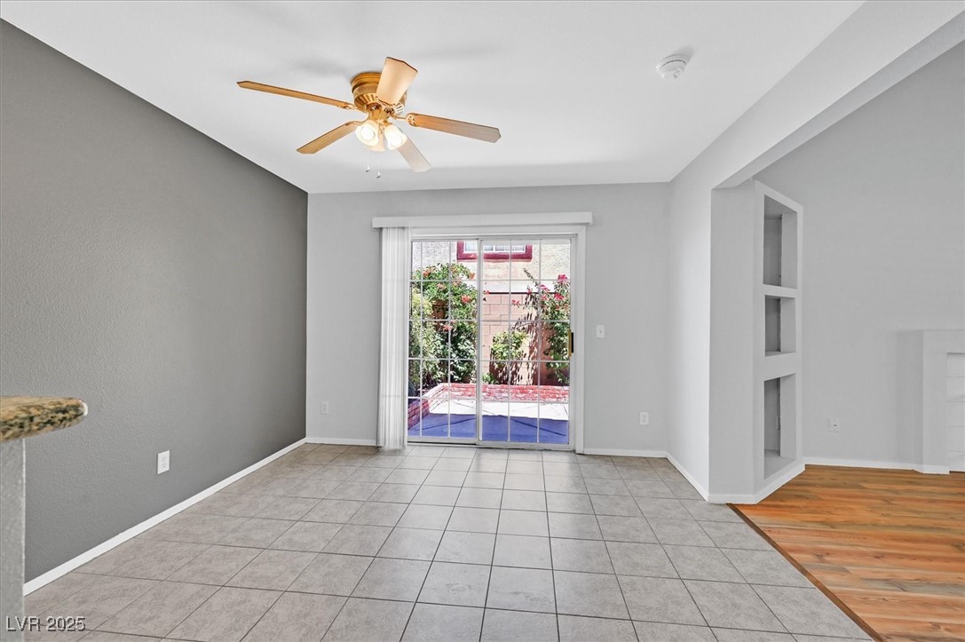 690 Ambling Gait Avenue Property Photo 13