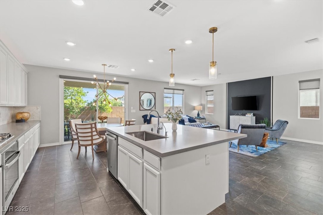 10776 Maltese Falcon Avenue Property Photo 13