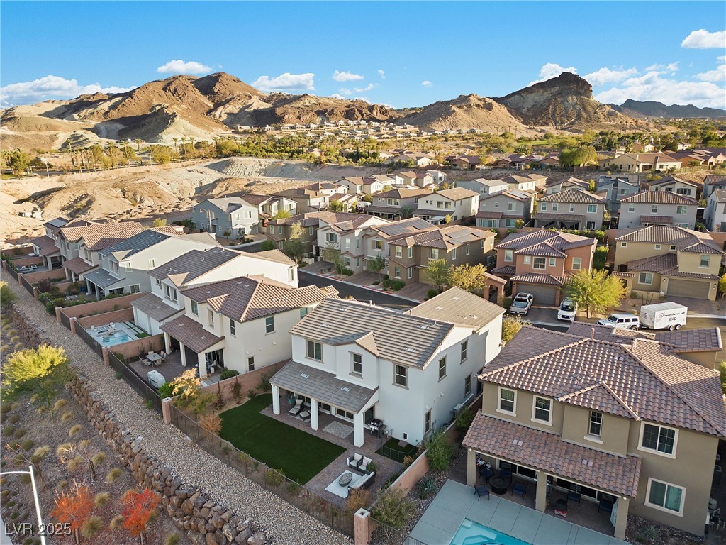 14 Parco Fiore Court Property Photo 8
