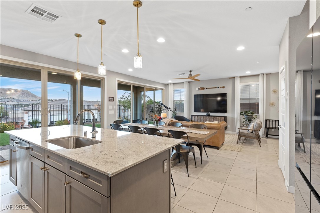 14 Parco Fiore Court Property Photo 15