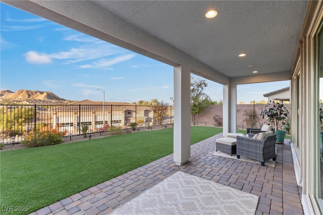 14 Parco Fiore Court Property Photo 20