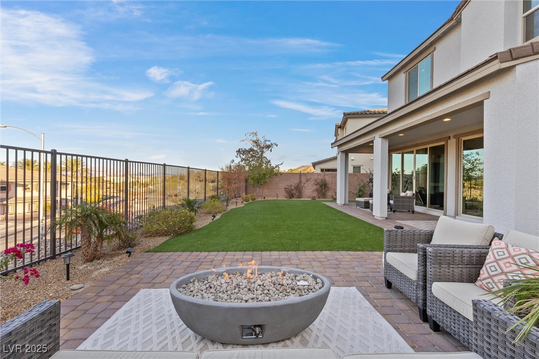 14 Parco Fiore Court Property Photo 27