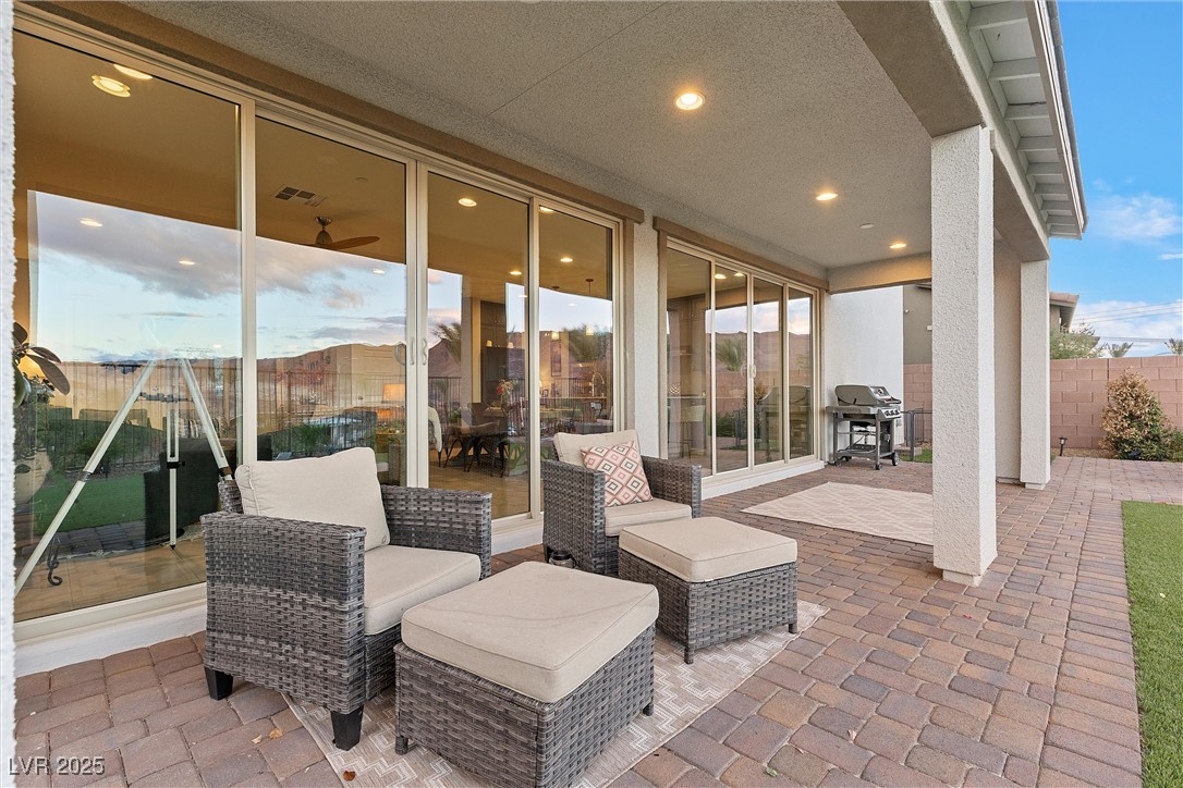 14 Parco Fiore Court Property Photo 28