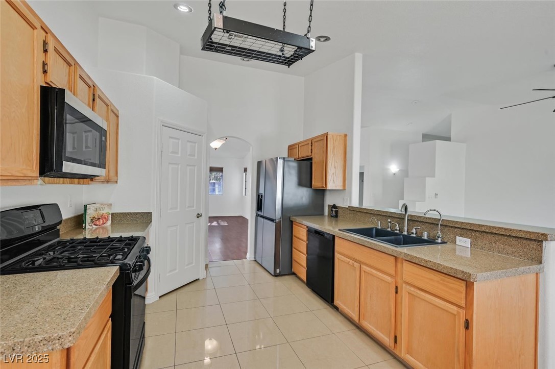 4624 Windy Hollow Street Property Photo 8