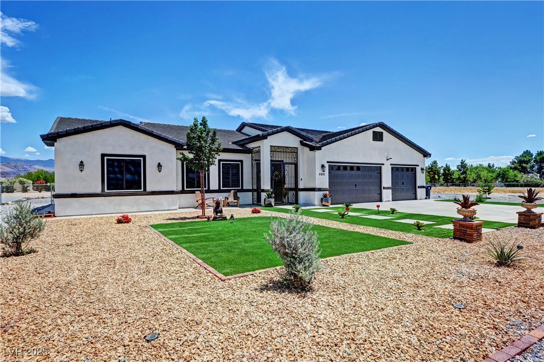 2891 South Rainbow Avenue Property Photo