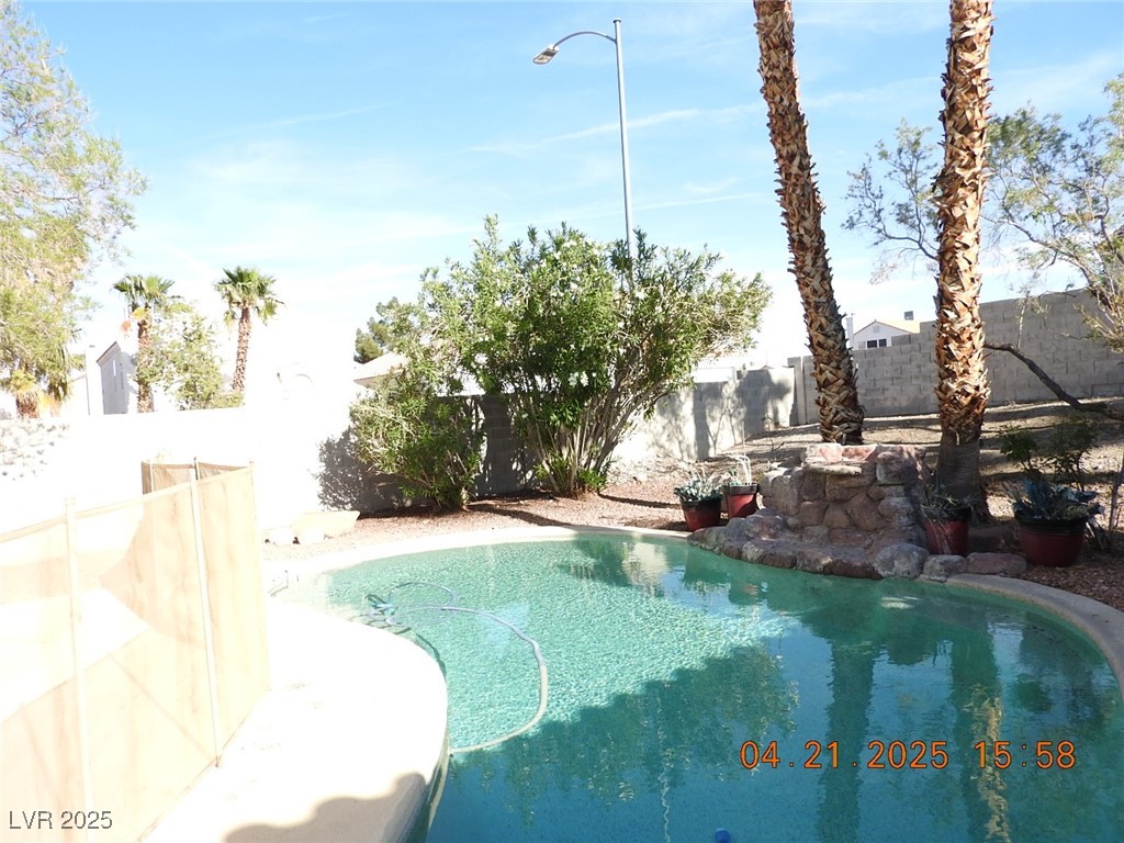 8249 Illusion Court Property Photo 24