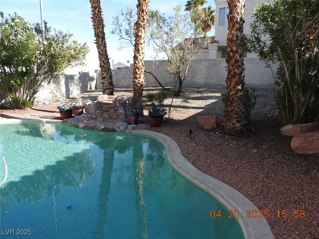 8249 Illusion Court Property Photo 25