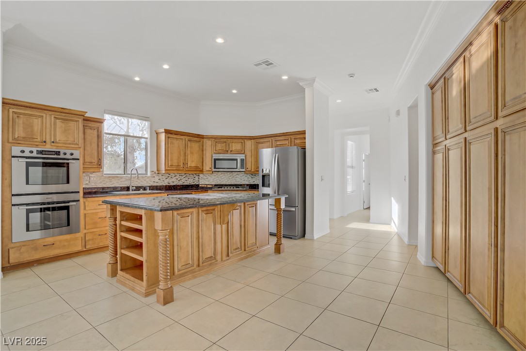 437 Via Stretto Avenue Property Photo 13
