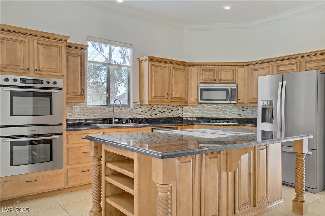 437 Via Stretto Avenue Property Photo 14