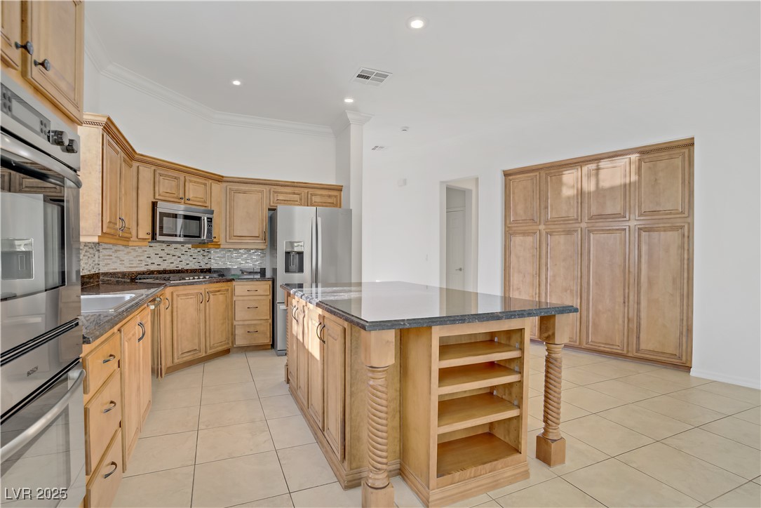437 Via Stretto Avenue Property Photo 15