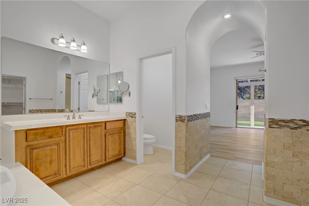 437 Via Stretto Avenue Property Photo 28