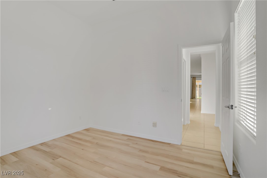 437 Via Stretto Avenue Property Photo 32