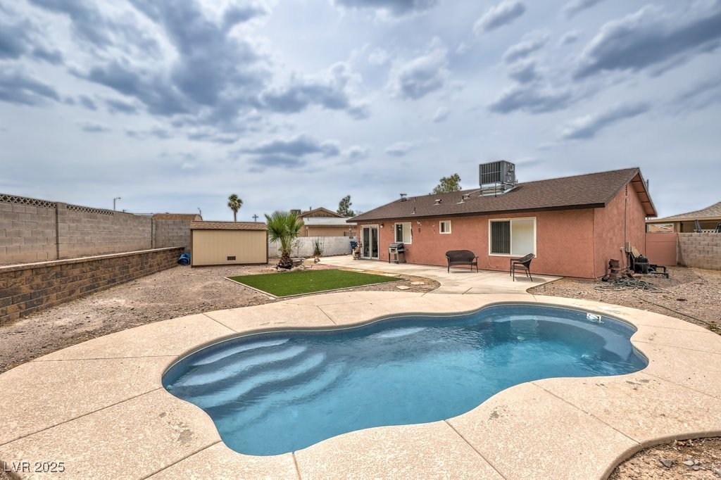 1004 Woodside Court