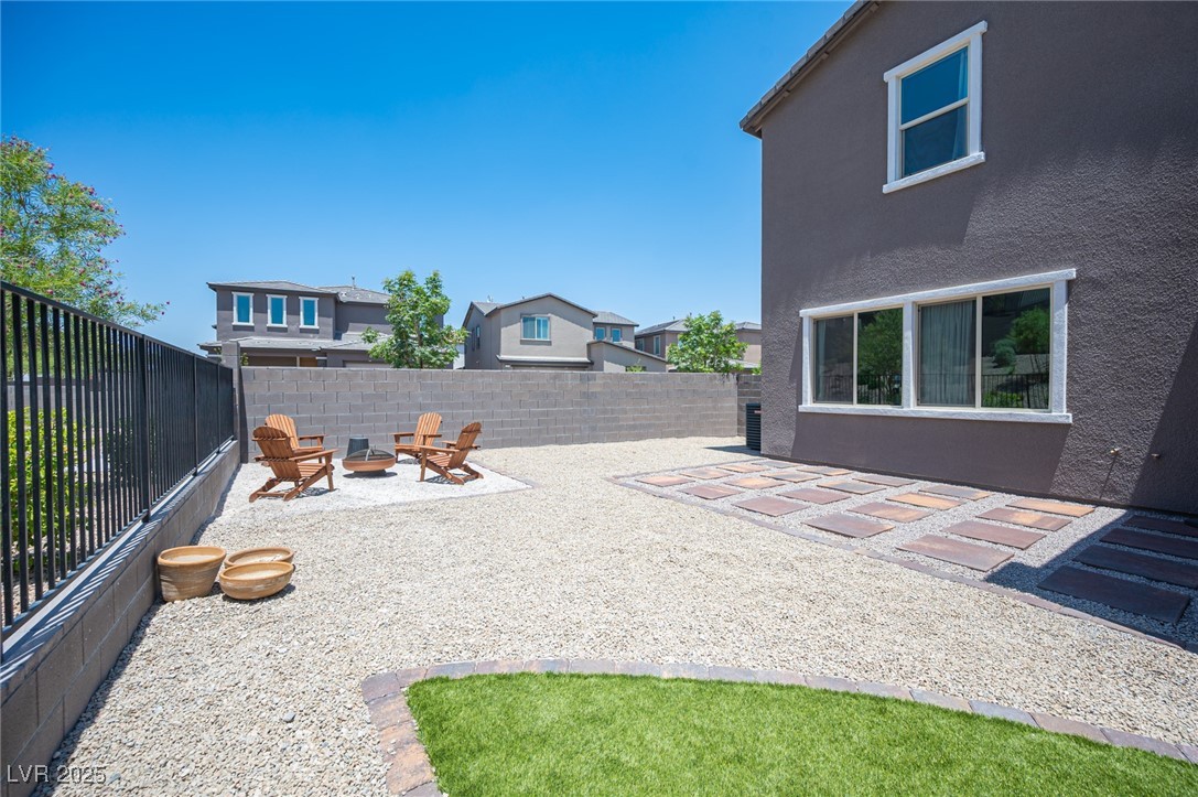9451 Lunar Ray Street Property Photo 30