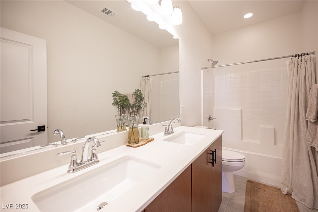9451 Lunar Ray Street Property Photo 56