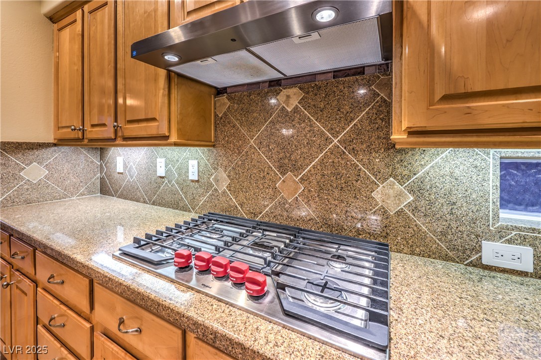 9733 Plateau Heights Place Property Photo 16