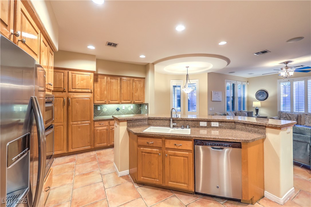 9733 Plateau Heights Place Property Photo 17