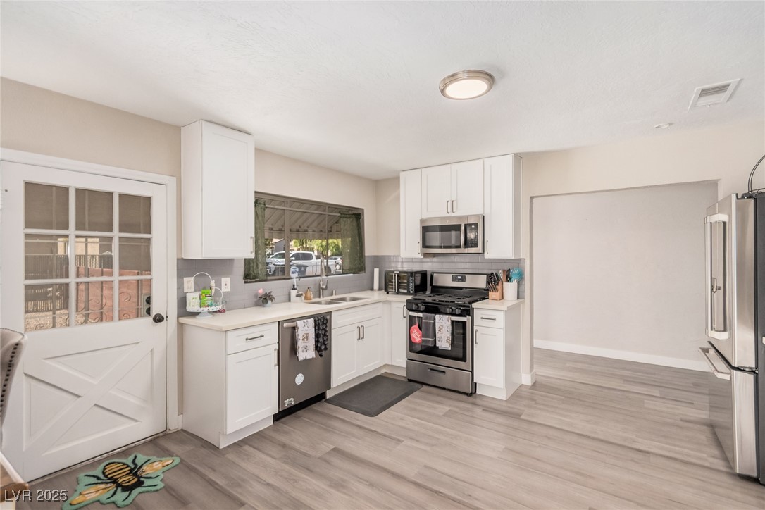 1832 Merze Avenue Property Photo 11