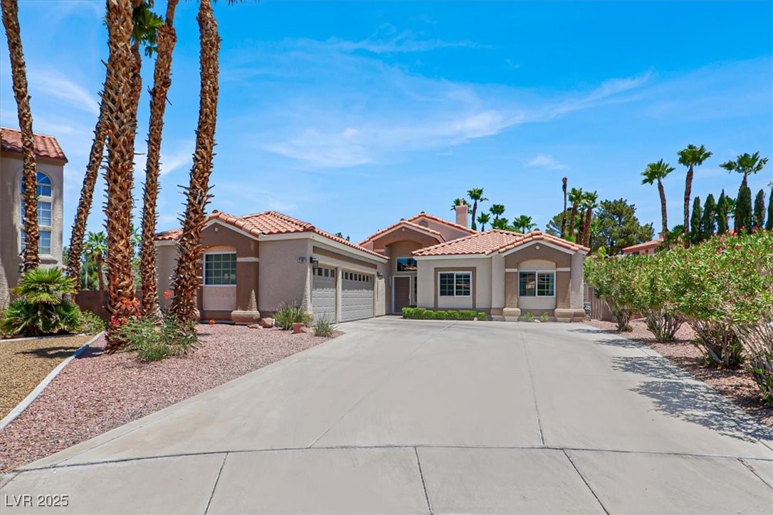 2102 Rhonda Terrace Property Photo 1