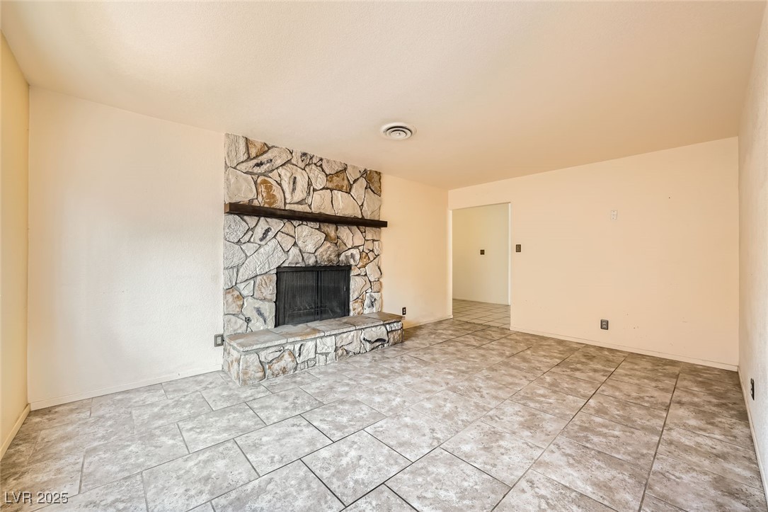 416 Lindy Drive Property Photo 12