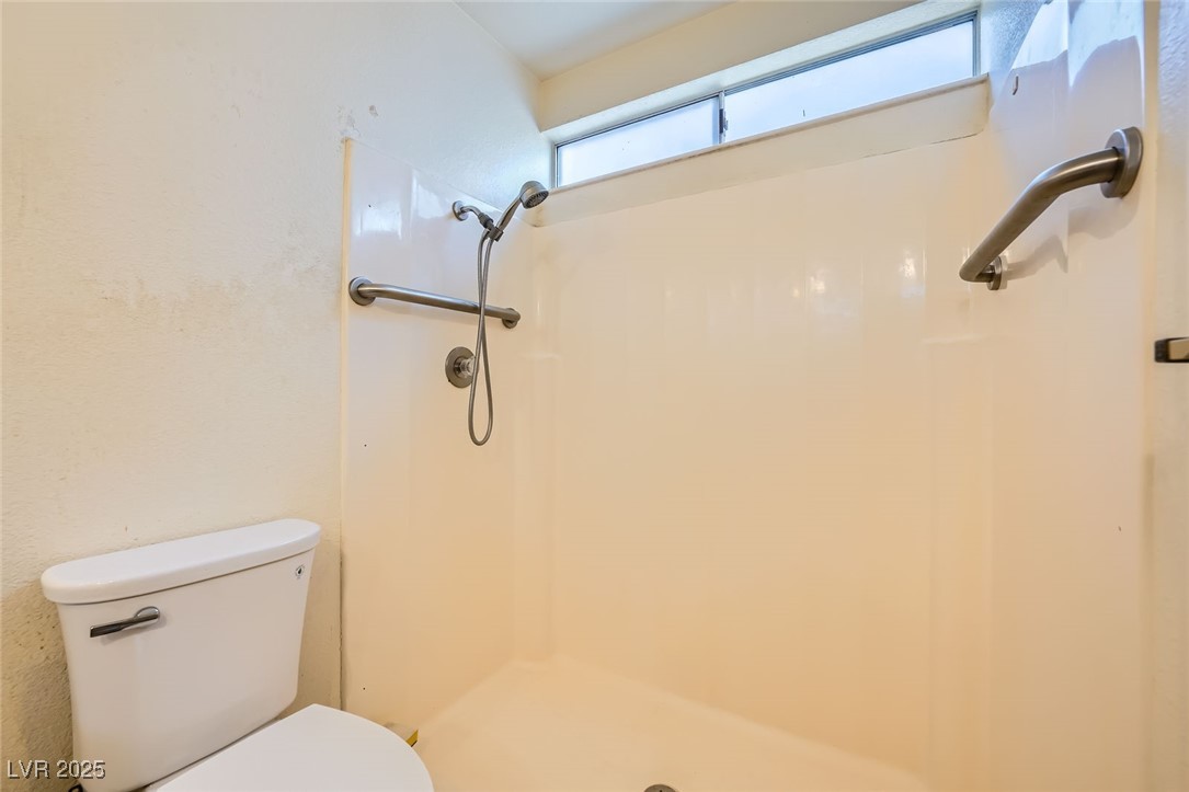 416 Lindy Drive Property Photo 17