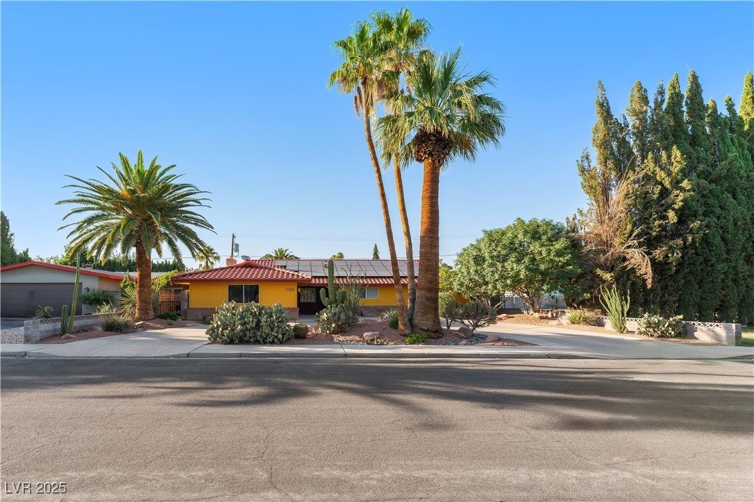 2696288 Property Photo 1