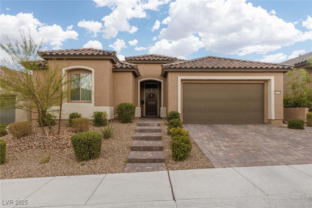 10935 Gardenova Avenue Property Photo 1