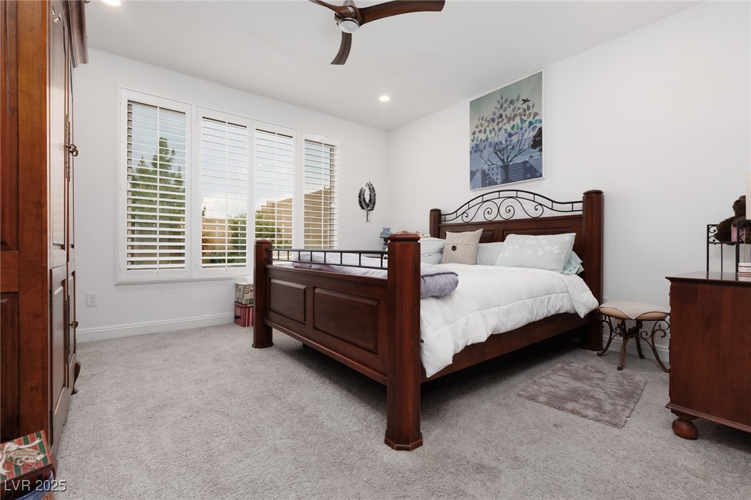 10935 Gardenova Avenue Property Photo 14
