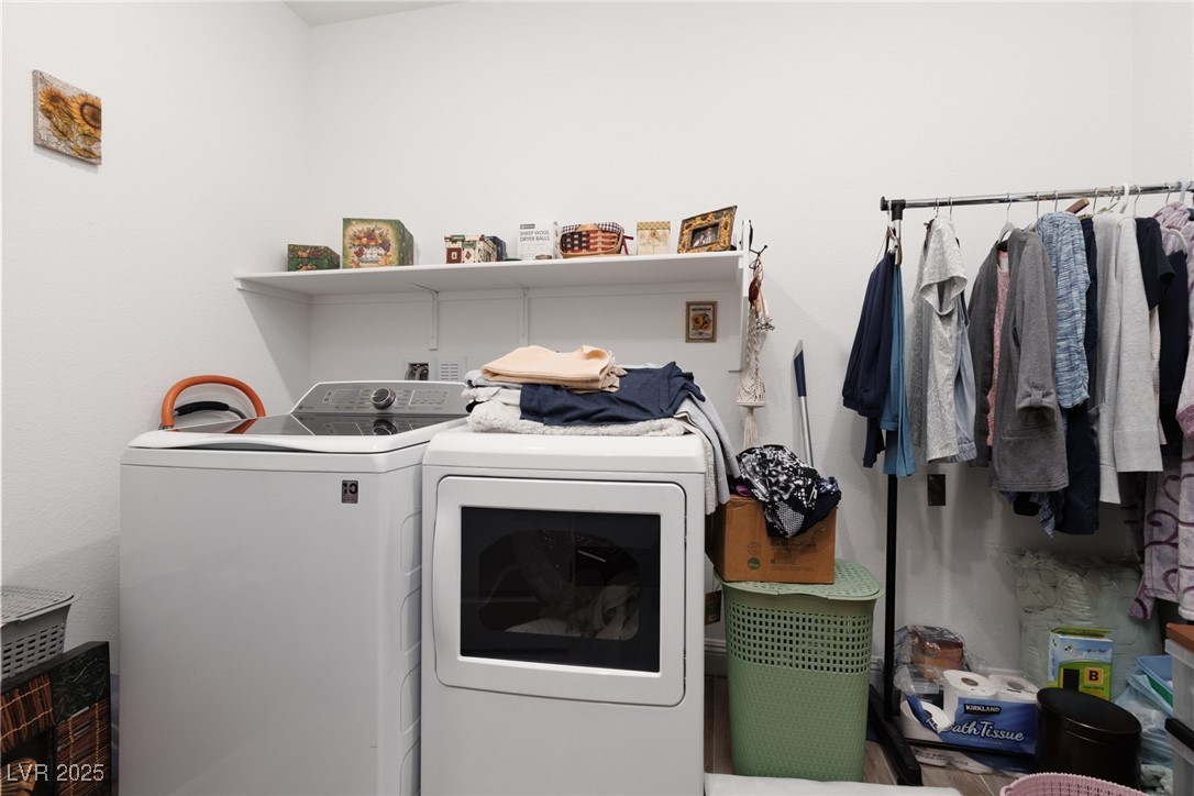 10935 Gardenova Avenue Property Photo 25