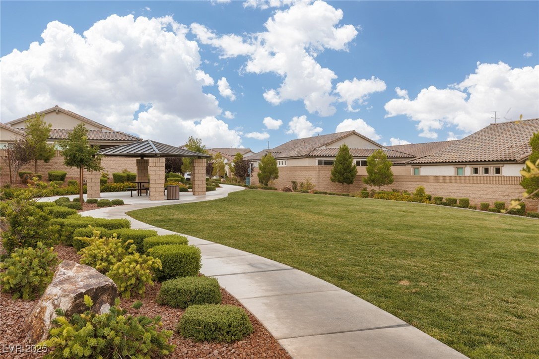 10935 Gardenova Avenue Property Photo 31