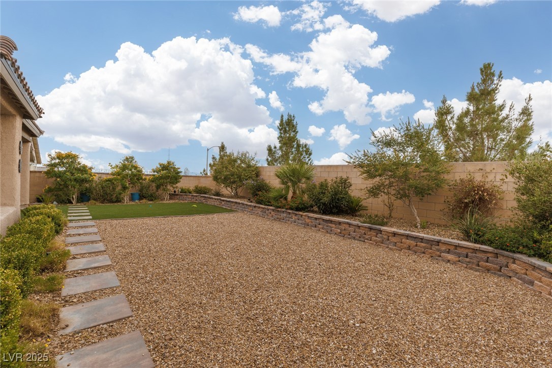 10935 Gardenova Avenue Property Photo 33