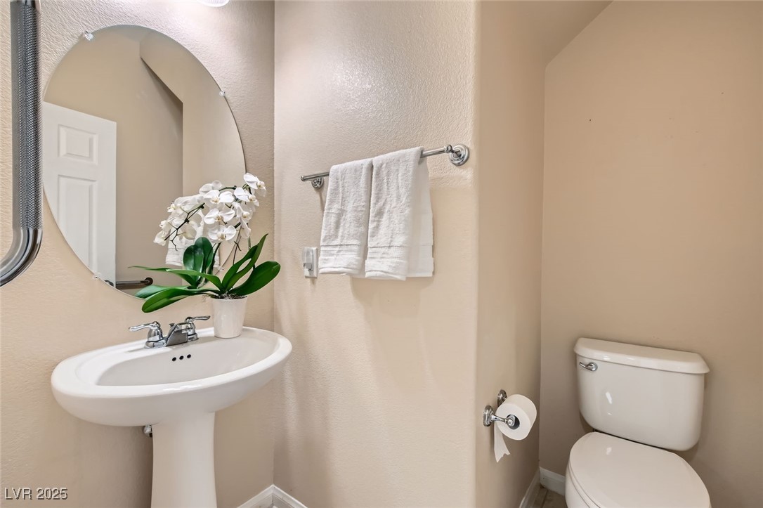 3605 Sapphire Sea Court Property Photo 11