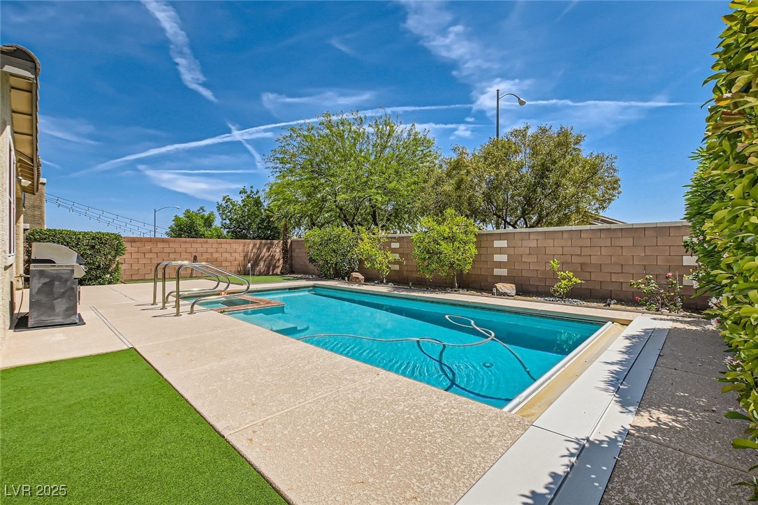 3605 Sapphire Sea Court Property Photo 25