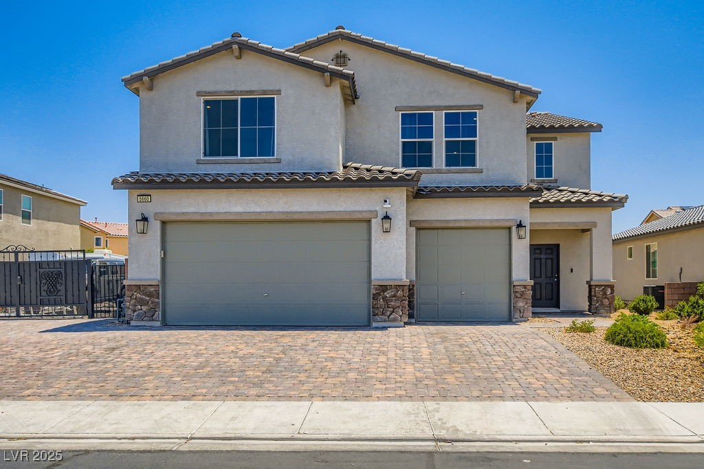 5660 Oasis Ridge Street Property Photo 2