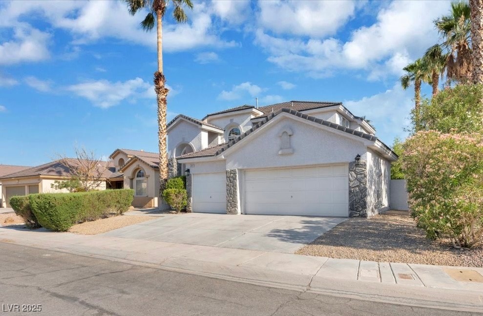 6909 Fruit Flower Avenue Property Photo 4