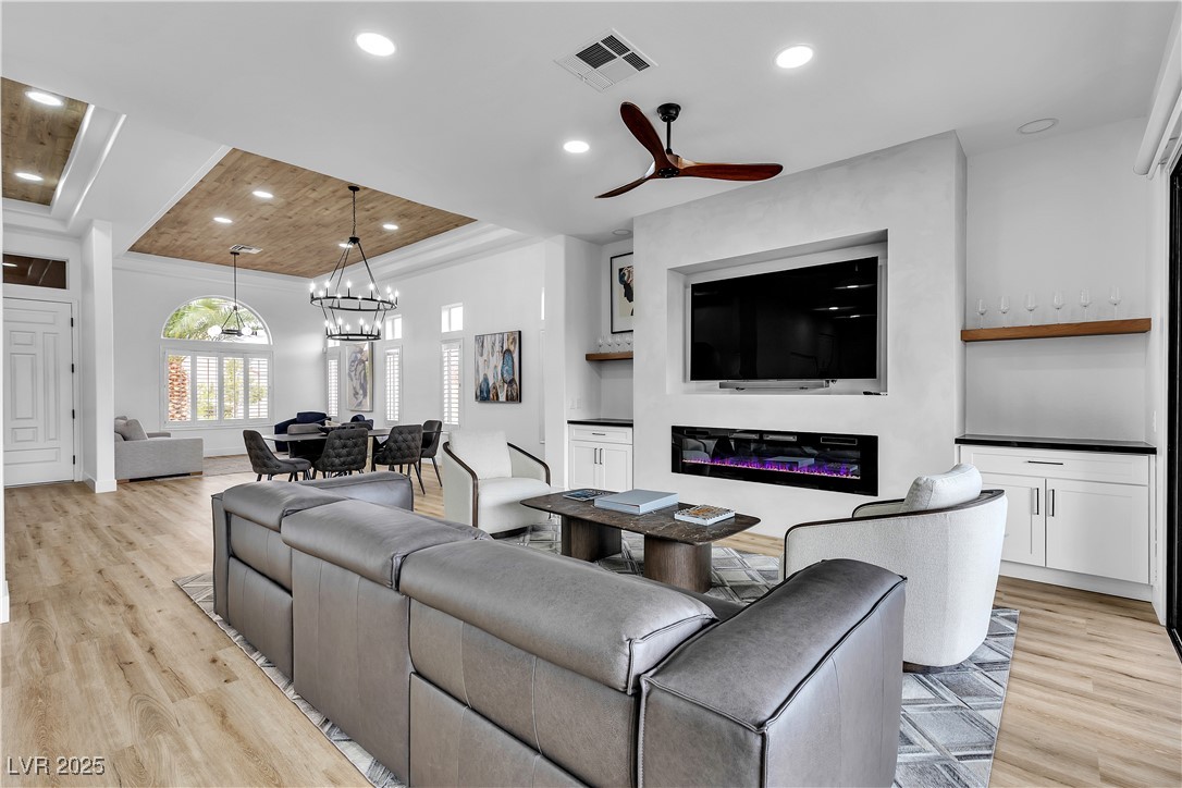 9513 Villa Ridge Drive Property Photo 1