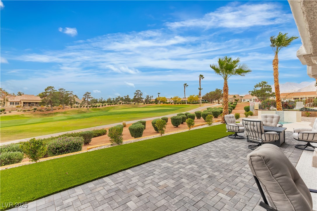9513 Villa Ridge Drive Property Photo 3