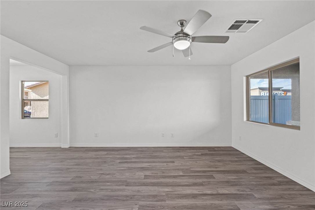 4253 Gold Desert Street Property Photo 3