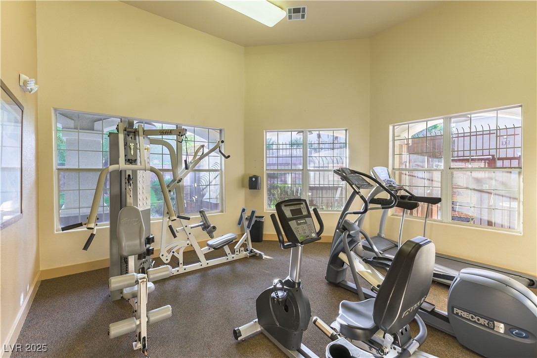 5855 Valley Drive 2145 Property Photo 4