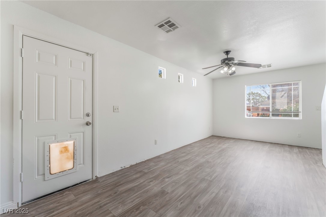 2149 Clancy Street Property Photo 8