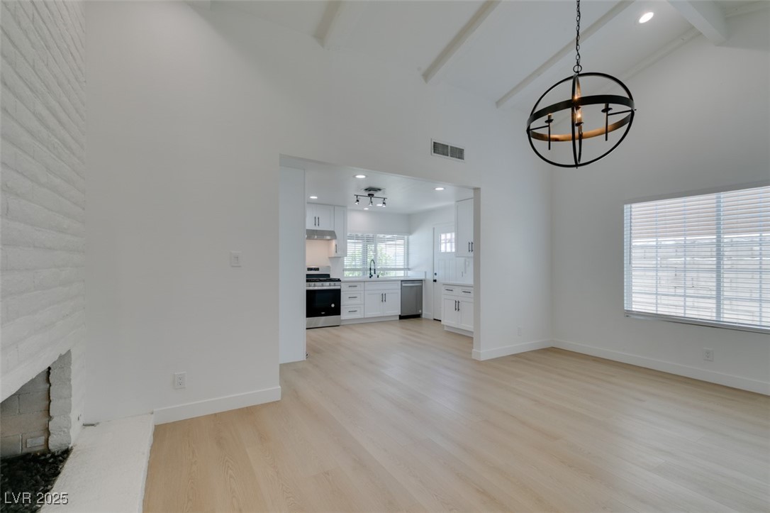 1852 East Viking Road Property Photo 17