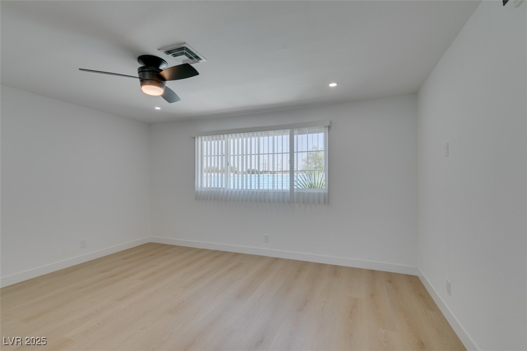 1852 East Viking Road Property Photo 23