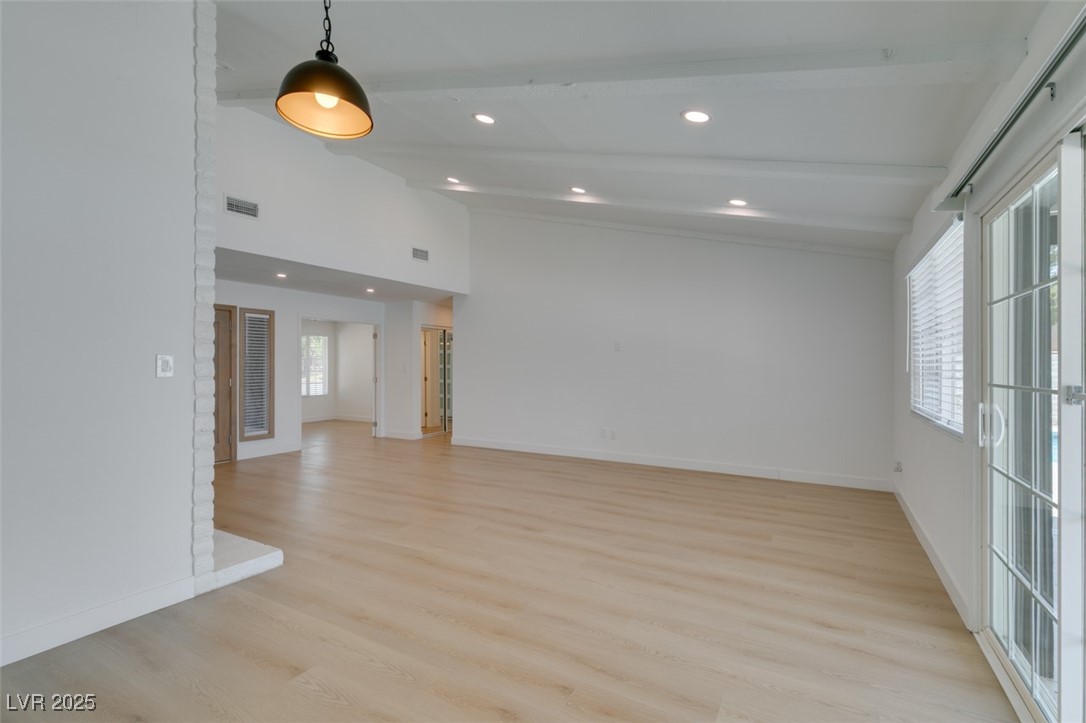 1852 East Viking Road Property Photo 34