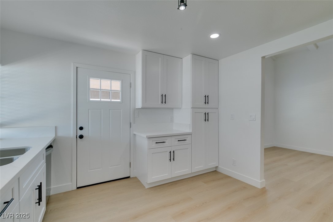 1852 East Viking Road Property Photo 38