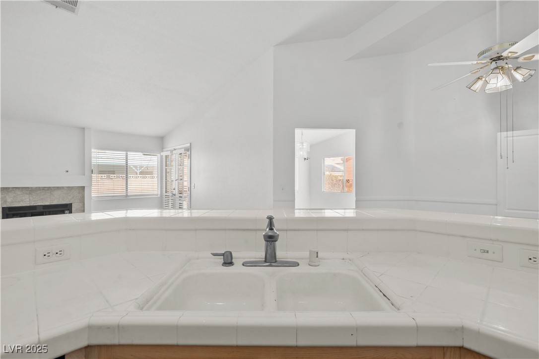 920 Serpentina Avenue Property Photo 33