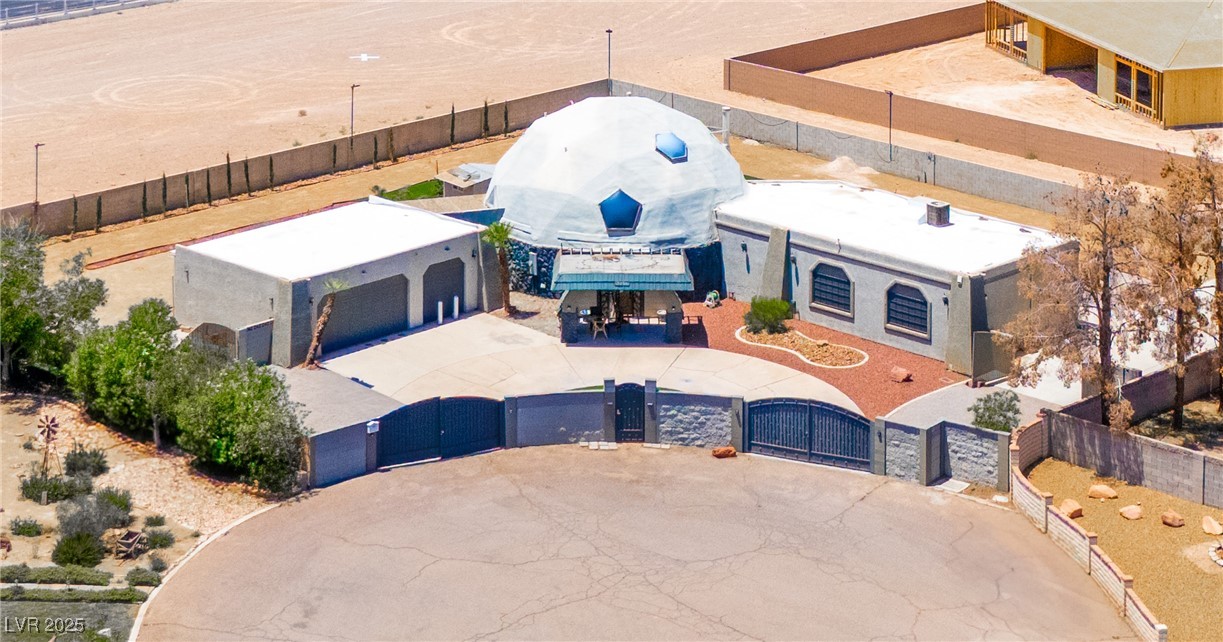 7215 Ullom Drive Property Photo 1