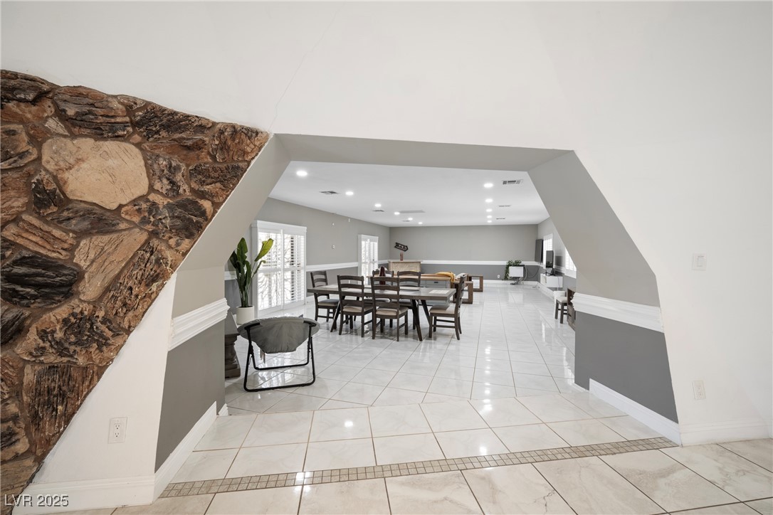 7215 Ullom Drive Property Photo 8