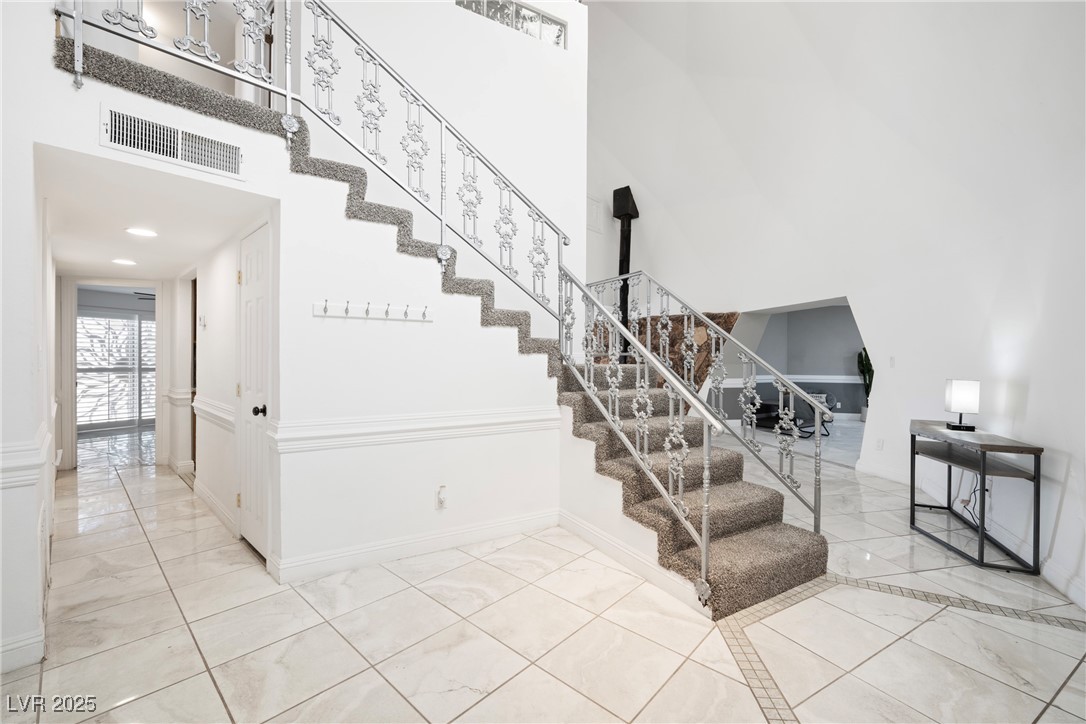 7215 Ullom Drive Property Photo 9